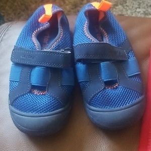 Carter swim water shoes size 11